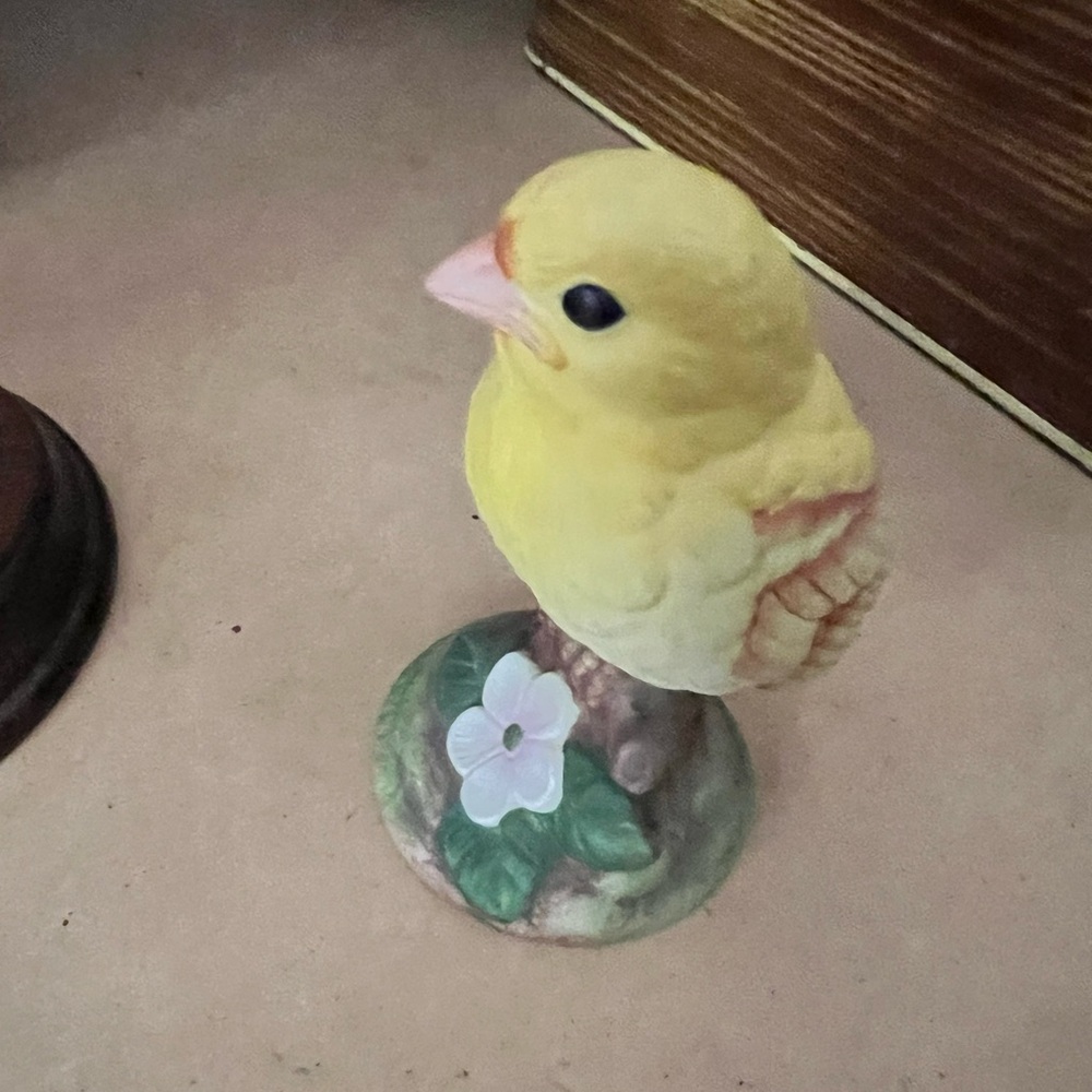 Andrea By Sadek Canary 6350 Figurine with Green floral Base